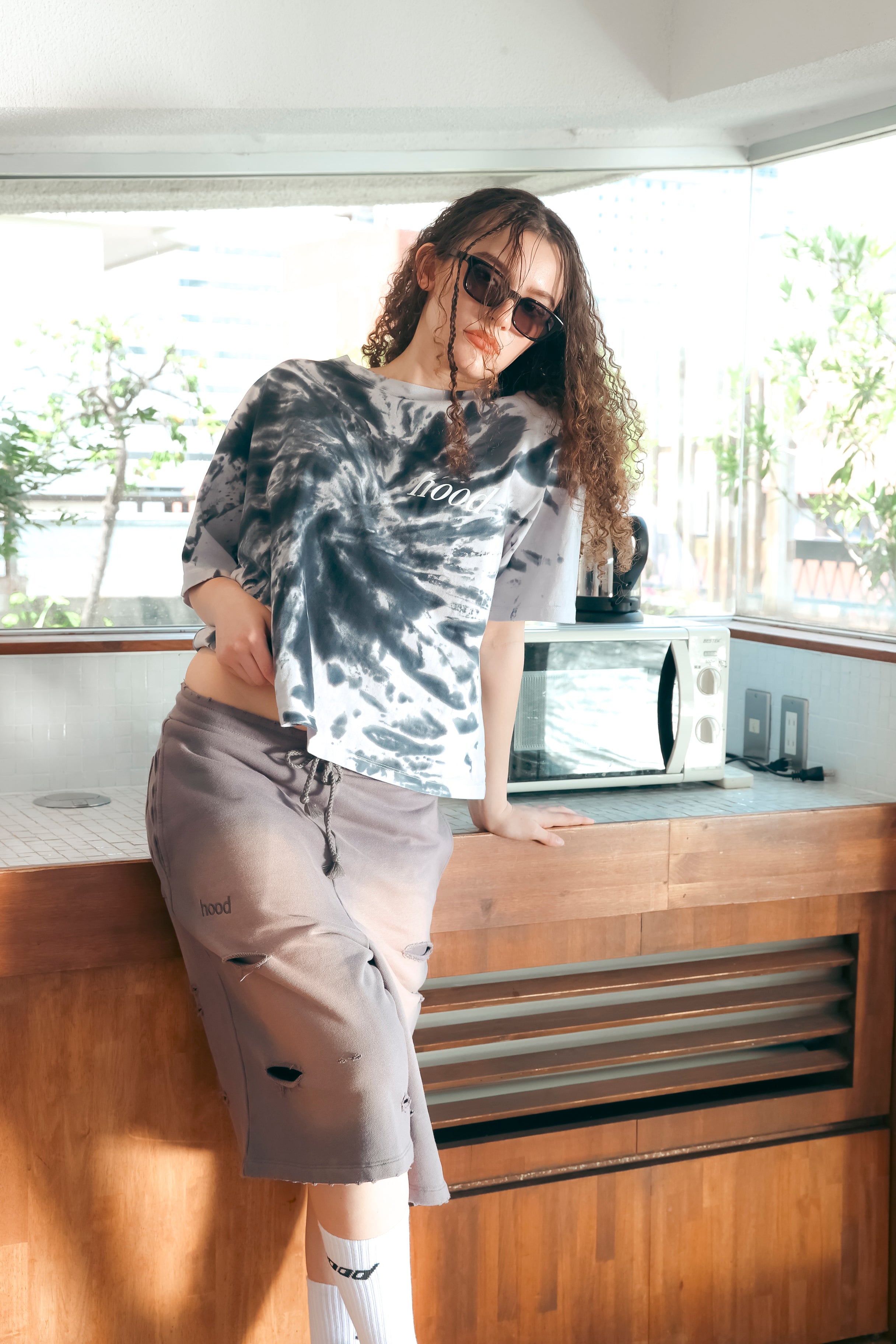 tie-dye hood T