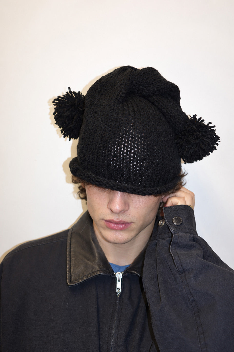 Weird knot beanie(black/normal)